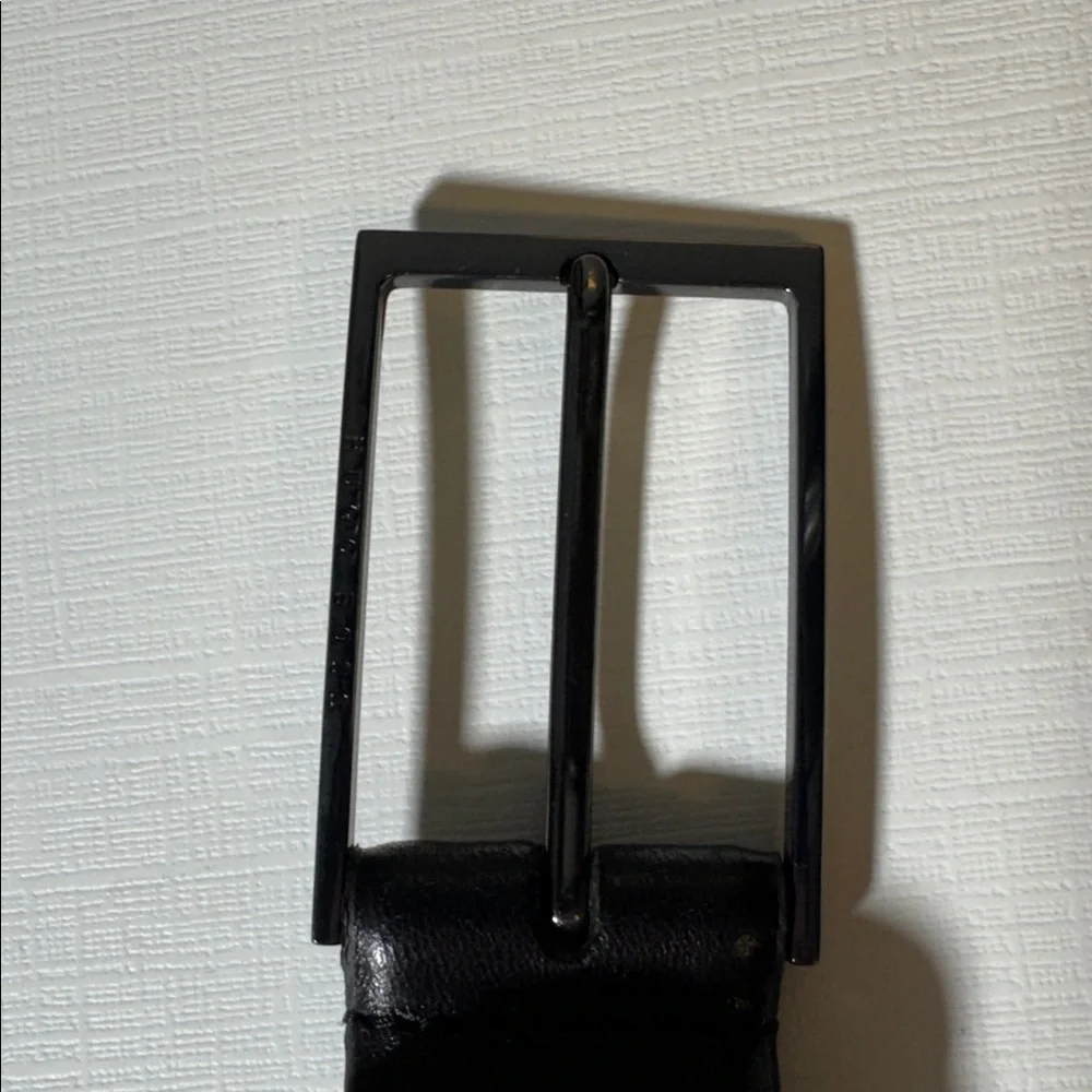 Hugo Boss mens 80 - 30 black cow skin leather Carmello  dress belt EUC